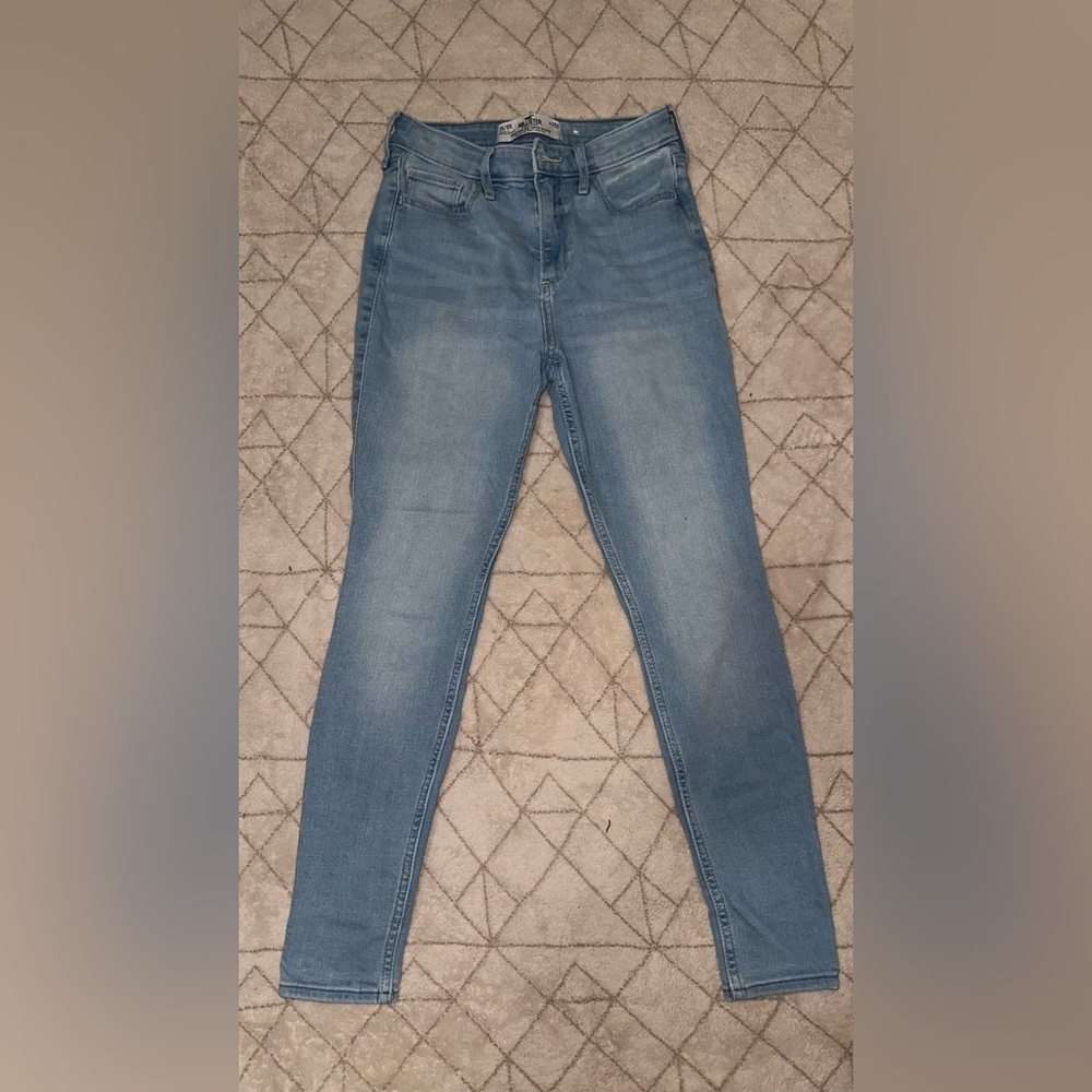 Hollister curvy high-rise super skinny jeans size 0 short